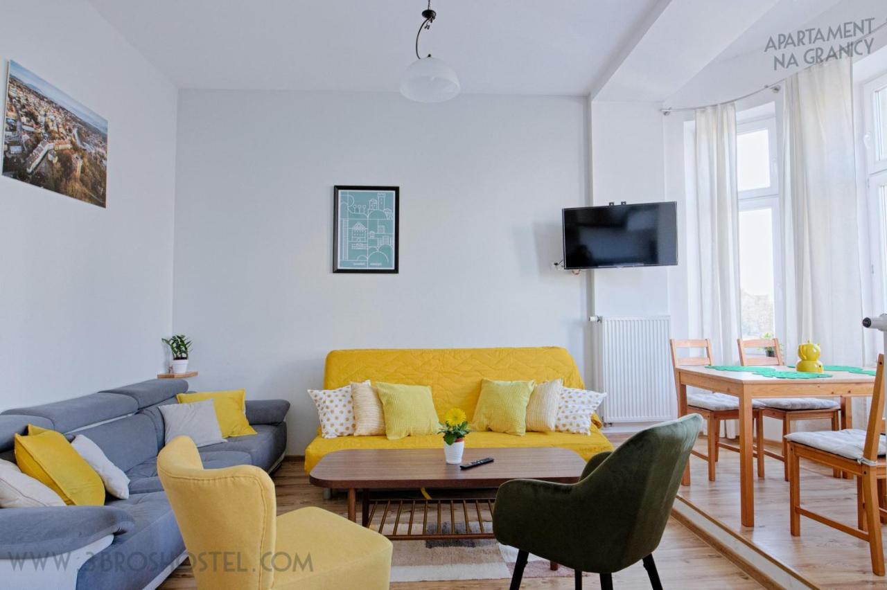 Apartament Na Granicy / Apartment On The Border Cieszyn  Dış mekan fotoğraf
